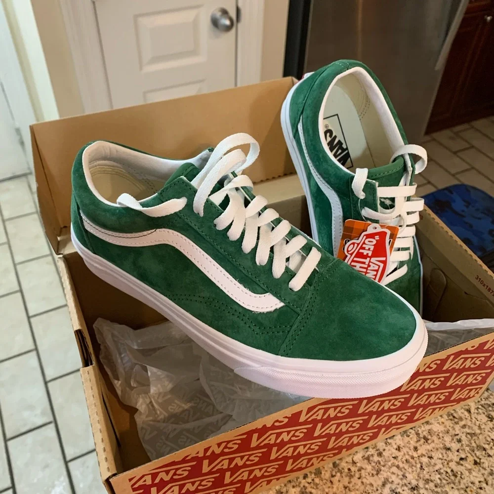 *NWT* Green Vans Sneakers never worn - Picture 3 of 4